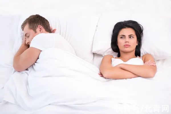 睡眠时间|睡前最养人4个习惯,泡脚仅排第三!第一完全出乎意料,悄悄做的人都赚翻了