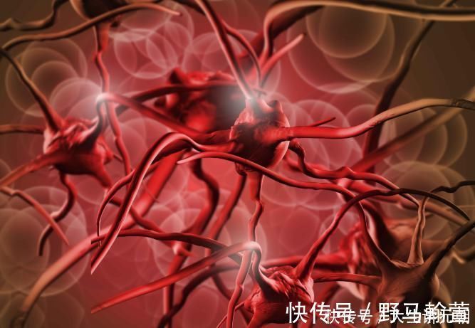 心肌缺血|睡觉时，身体若有5种异常表现，多半是体内有血栓了，需重视