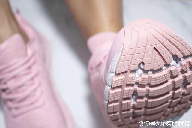 运动|跑者的户外装备，咕咚10K悦弹跑鞋测评