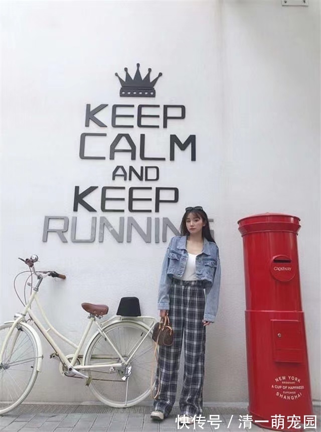 牛仔服 人手一件的“牛仔外套”,怎么穿才好看?这两个时髦穿法很流行