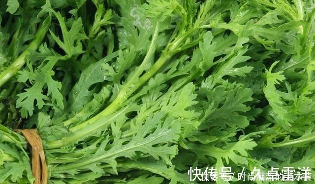 茼蒿丸子|失眠最怕这菜，才2块钱1斤，隔三差五吃一顿，一觉睡到大天亮