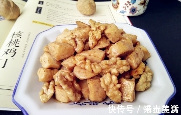 白发脱发|白发脱发的人别慌！学会这“菜”，隔三差五吃一些，护发乌发