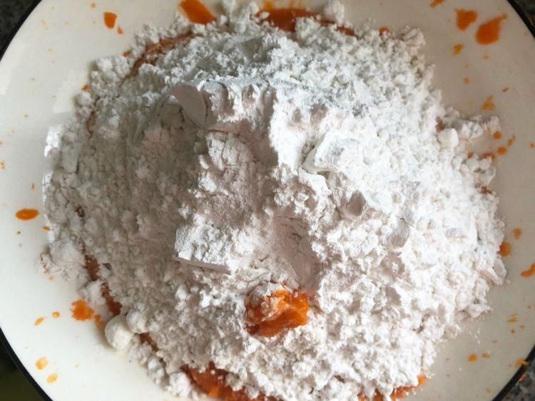 自制迷你胡萝卜红枣软糕，颜值与口感兼具，宝宝也可以吃