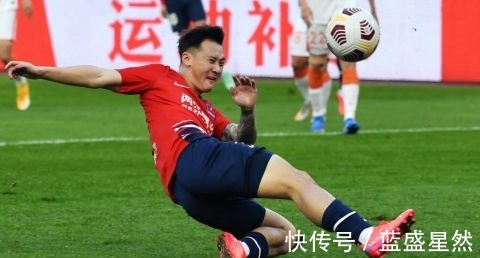 中國足球|中超重慶兩江競(jìng)技隊(duì)?wèi)?zhàn)平武漢隊(duì)！