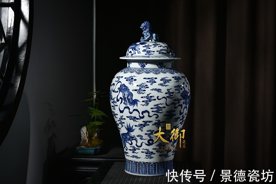 斗彩$大御瓷器涂杏花——瓷坛青花圣手,当代斗彩女将军,国瓷风韵传承不息!