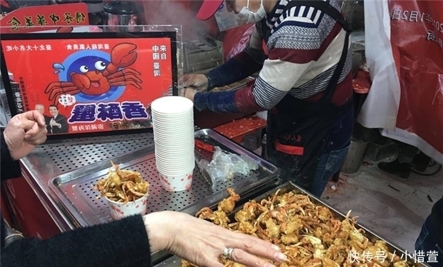 哄抢|父子俩街边摆摊卖“它”,一出摊就遭哄抢,食客买一份根本不够
