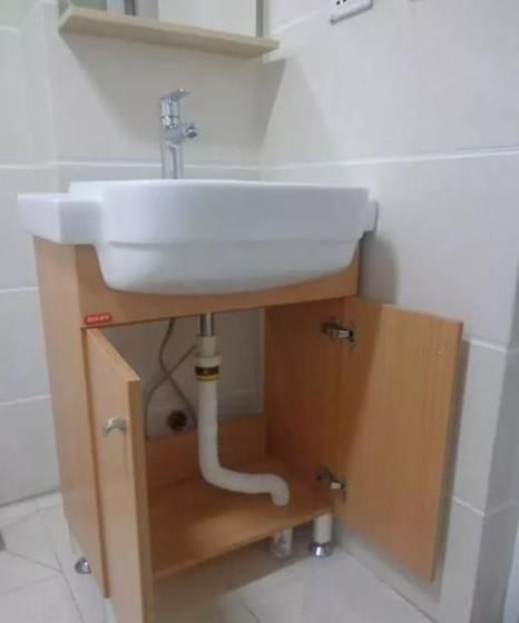 发霉|卫生间才用1个月,就发现这些都是“坑”,下次装修要避开才行!