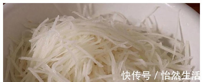玉米面|白萝卜最过瘾做法，很多人没见过，学会在家做，好吃又解馋！