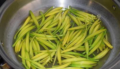 3类蔬菜,吃前不焯水,或是在服毒,再懒也别省一步