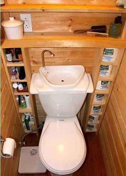 老师傅|现在都流行往卫生间里这样装了,老师傅见到都楞了,太聪明了