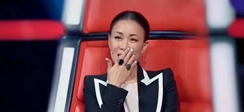 姚貝娜|那英退出《好聲音》錄制，8季節(jié)目帶出3個總冠軍，也留下4大爭議