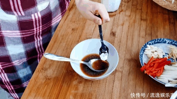 炒猪肝时,猪肝直接下锅炒就错了,教你正确做法,鲜嫩多汁无腥味