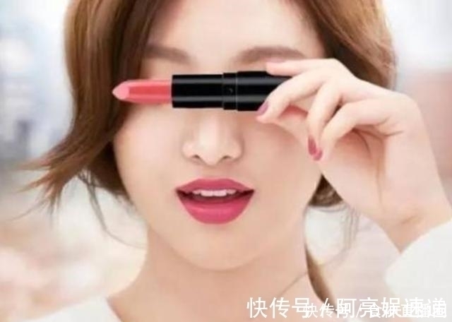 口红 女人“涂口红”和“不涂”,化妆师:瞧下图,你就知道差距有多大