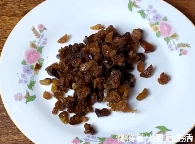 1斤面粉加4个鸡蛋，你最想不到的做法，比馒头简单，比馅饼好吃