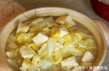 白菜炖豆腐的做法来喽，每天一道家常菜，天天不重样！