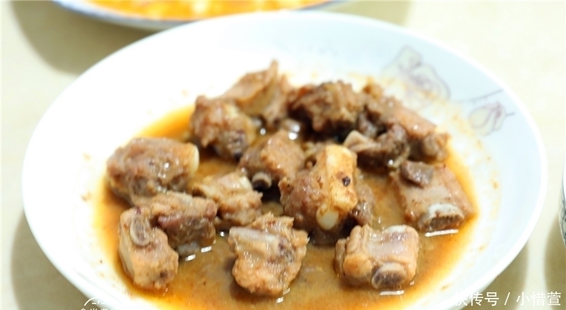 节后一家四口的晚餐,花钱很少吃得舒服,老少营养跟得上