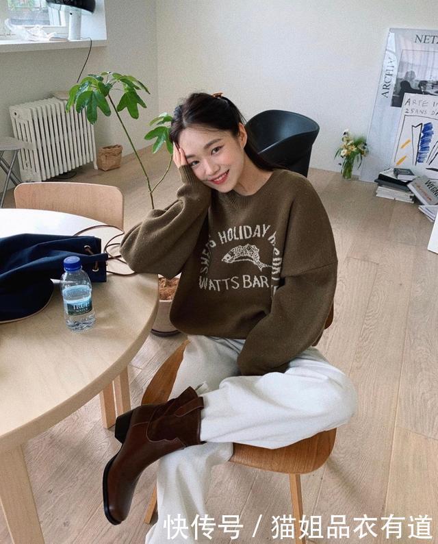 冬天穿什么裤子显高又显瘦?这条"奶奶裤"前来迎战,早穿早美