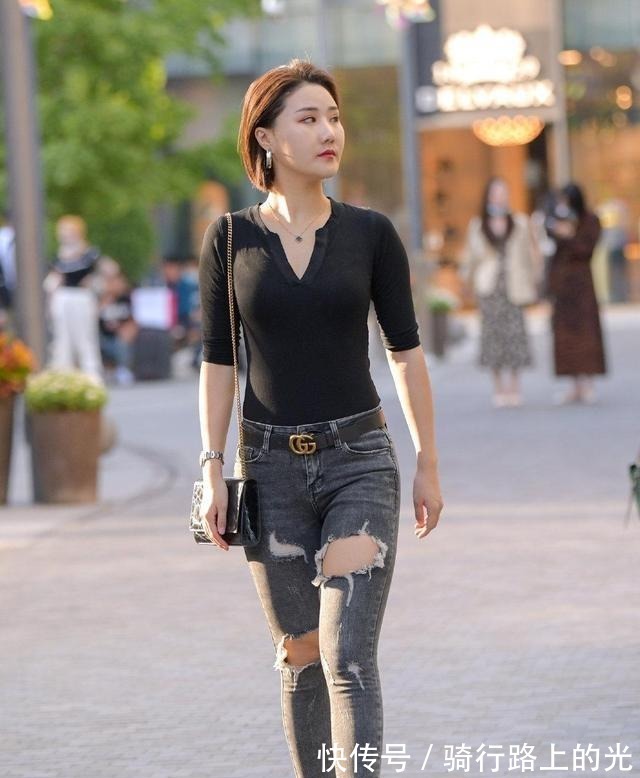 牛仔裤|超时髦的牛仔裤穿搭,个性靓丽又显身材,好有创意