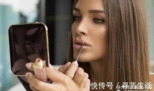 唇色|口红一抹就完事教你一些“心机”小技巧,唇红齿白不沾杯