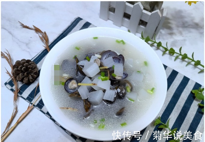 “秋天一碗汤,不用医生帮”,这汤清淡爽口去秋燥,秋天常喝它