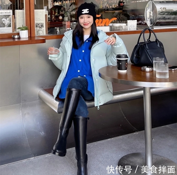 卫衣 40岁以上女人,不要叠穿卫衣了,扮嫩!现在流行叠穿衬衫,特高级