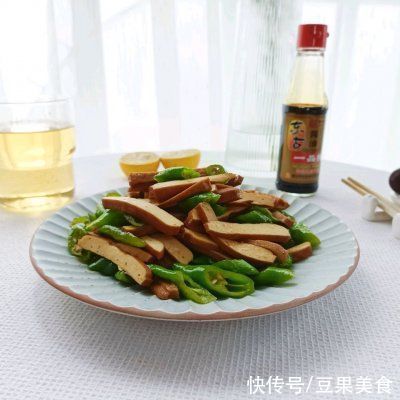 吃货|吃货福利~#不容错过的鲜美滋味#小炒香干的美味秘籍