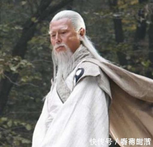 鸿钧老祖&上古有个僵尸,鸿钧都管不了,后来他躲过了封神,立地成佛了