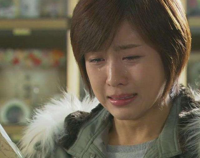 亲情|“爸妈,我养弟弟,别骂我不讲亲情”,我宁愿自毁,也要留住亲情