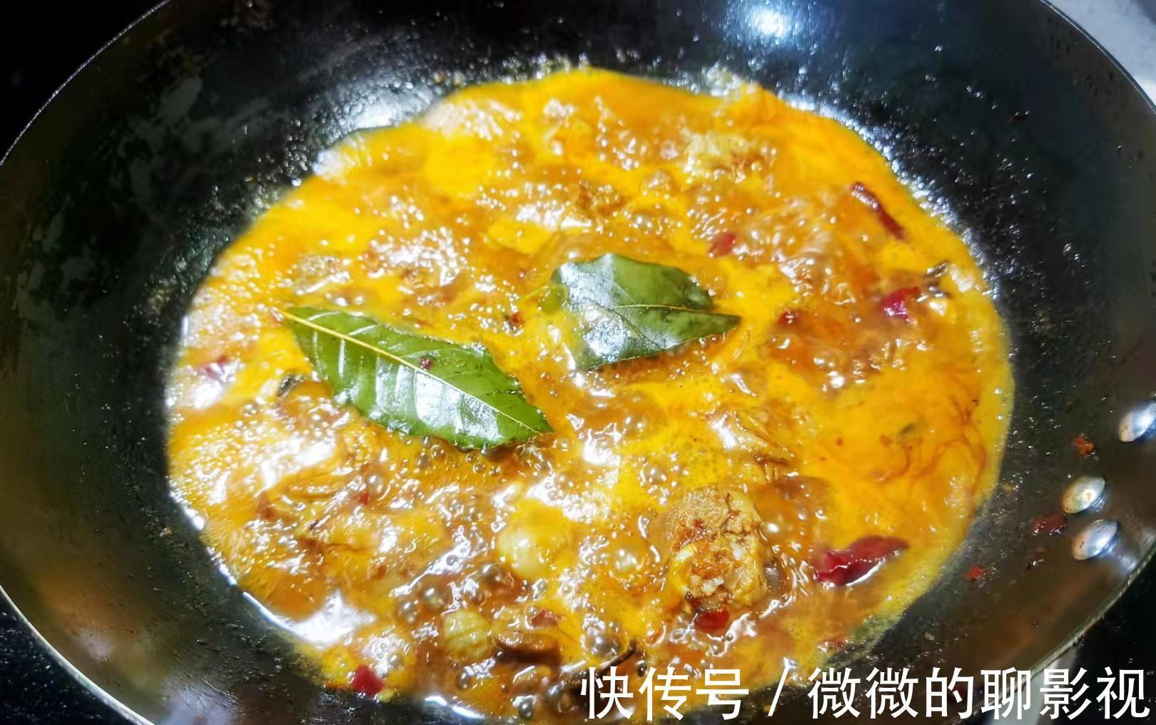 炒鸡肉焯水不焯水？30年大厨教你正确做法，鸡肉鲜香顺口，真美味