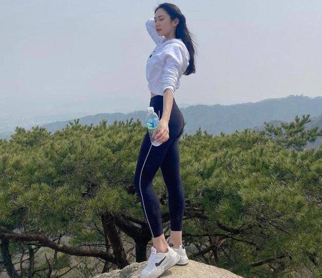 收获|身高173cm健身教练，身材曲线迷人，健身让她收获好气质