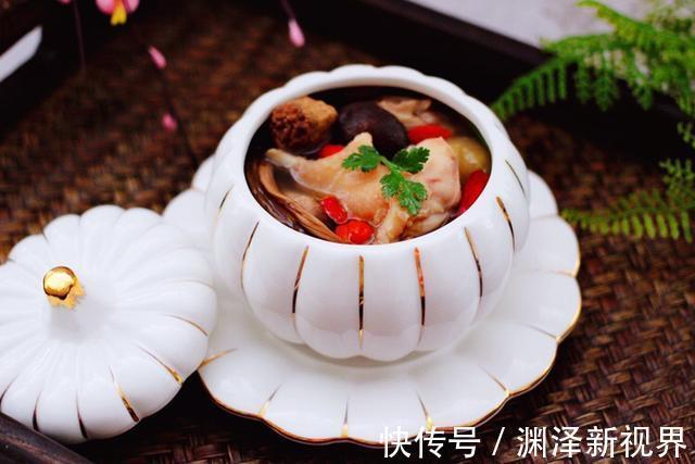 干燥的秋季,要给家人多做这种汤,营养又滋润,一口新鲜味道好