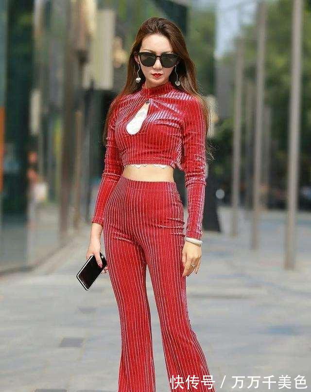 美女 美女脚上一双高跟鞋，让她显高显瘦，又凸显出无限的魅力