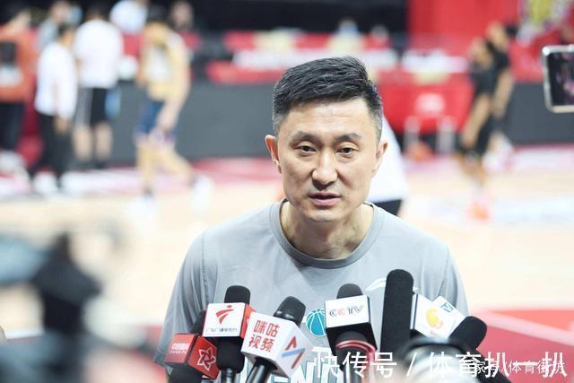 季后赛|CCTV5直播,广东宏远PK山东男篮,争议后卫首秀,杜锋要取开门红