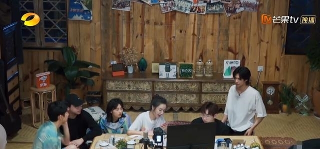 向往的生活|薇娅称年收入不到100亿,郑恺外卖订单曝光,这才是明星真实消费