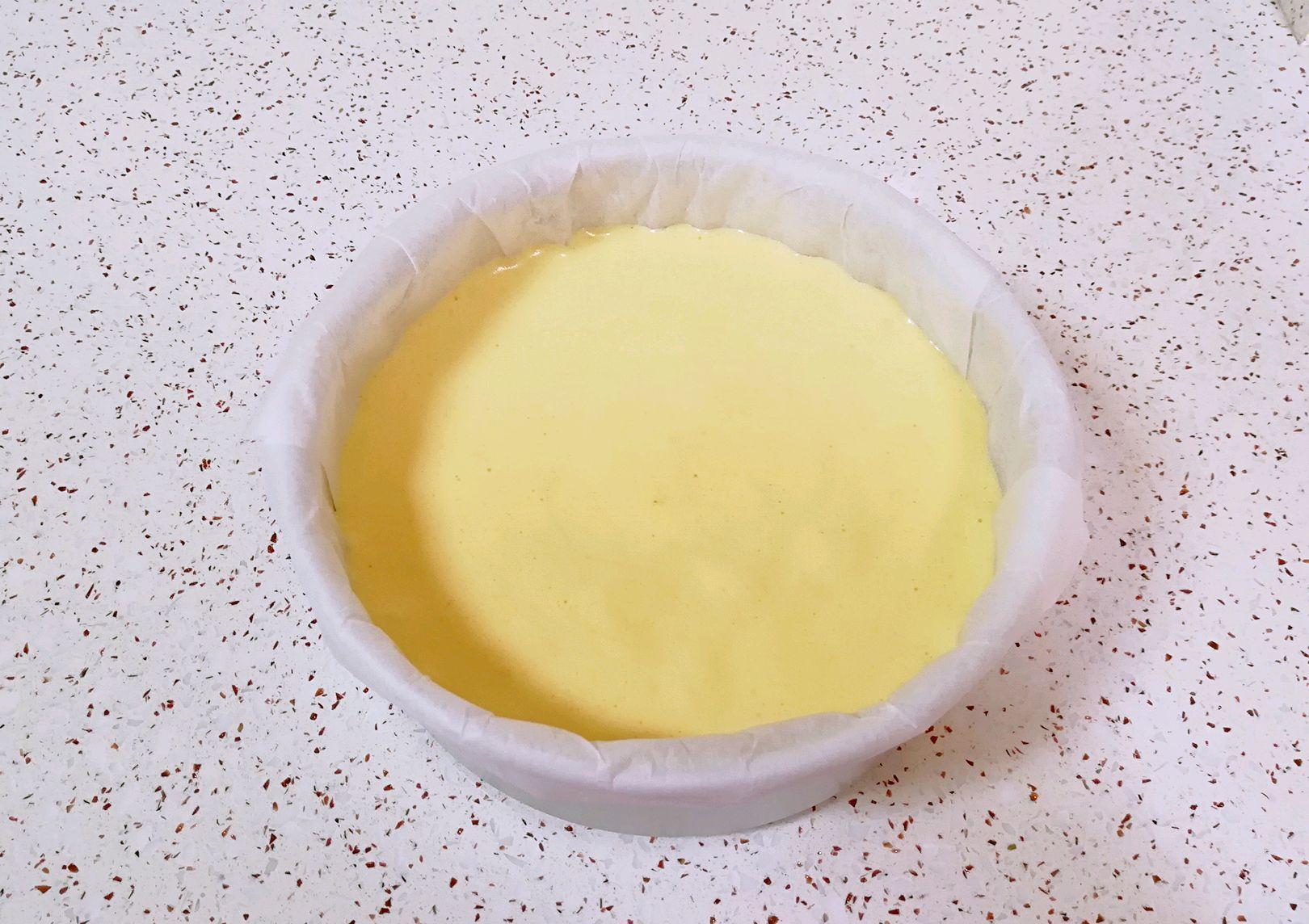 自己在家做蜂蜜凹蛋糕,入口香甜酥软,怎么吃都不腻