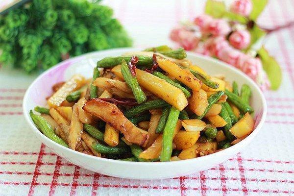 番茄鱼片汤 ,花椒鸡丁,粉蒸五花肉,土豆烧茄子豆角的做法