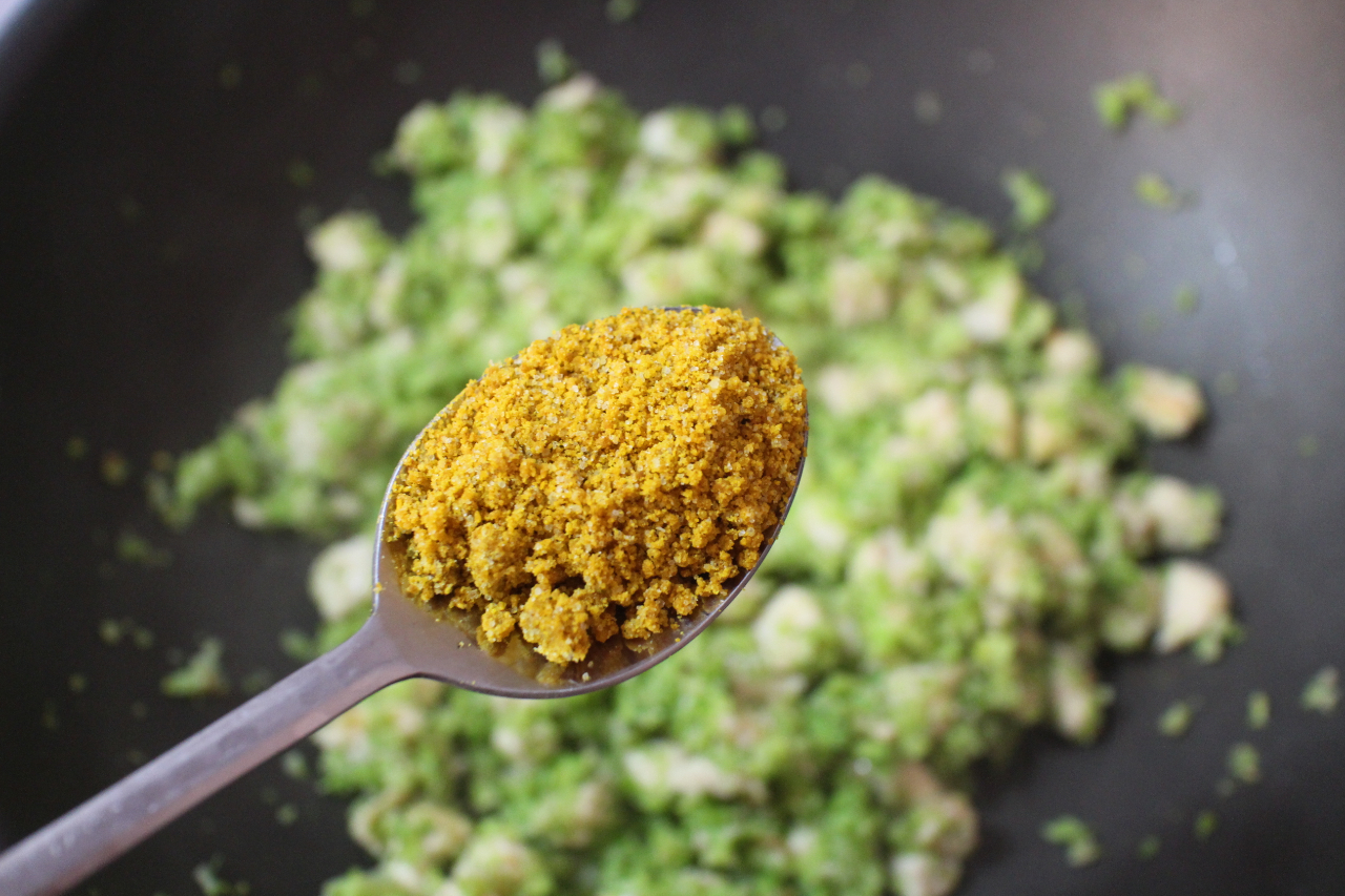 鸡胸肉|这狠心女，不吃米不吃面，天天吃此炒饭，一个月从女胖子瘦成女神