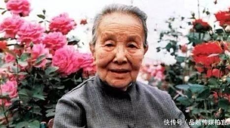 民国才女互撕史：当喜欢怼人的冰心，碰上巾帼林徽因和刻薄张爱玲