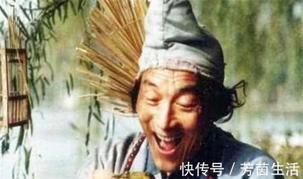 游本昌吃坏食物王宝强喝牛奶,而她吃20个鸡腿,见到鸡腿就想吐