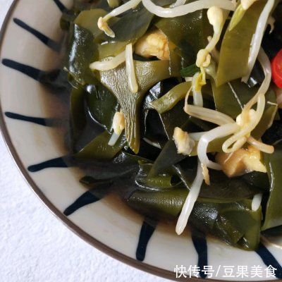 黄豆芽拌海带#白色情人节限定美味#