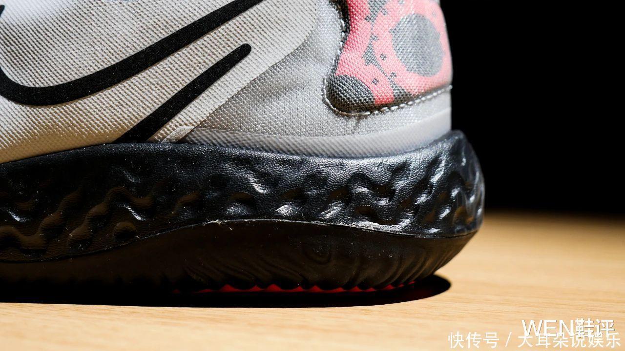 nike 400块入手杜兰特新战靴!高颜值新科技你心动吗