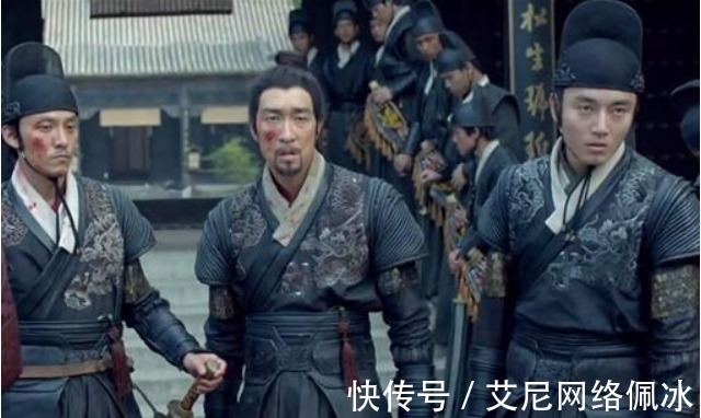 制度|穿什么鞋也要看身份?明朝鞋履制度,连锦衣卫也只能穿草鞋?