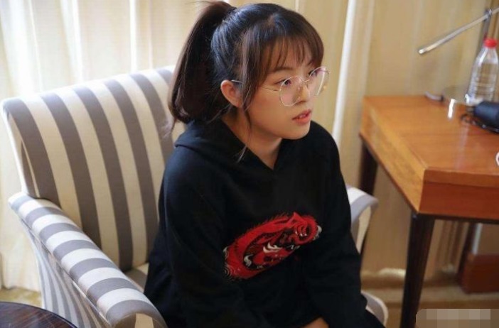 她是好声音最惨冠军,本以为会大紫大红,没想到如今却沦为路人