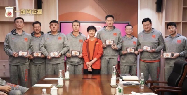 上海男篮|曝郭士强离开中国男篮!教练团队大调整,无缘出征世预赛