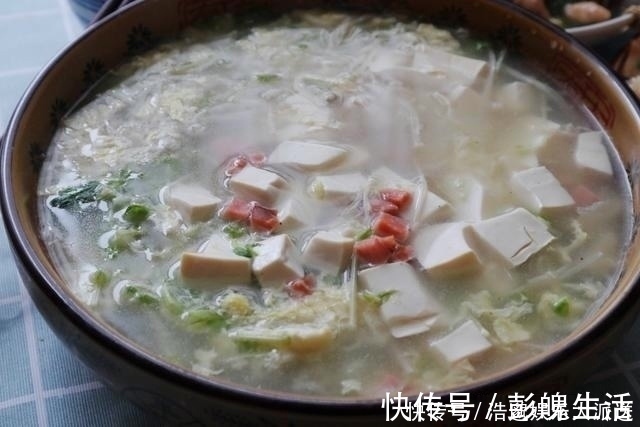 母子|母子2人的午餐,2菜1汤有肉有海鲜,成本不到15元,居家饭菜