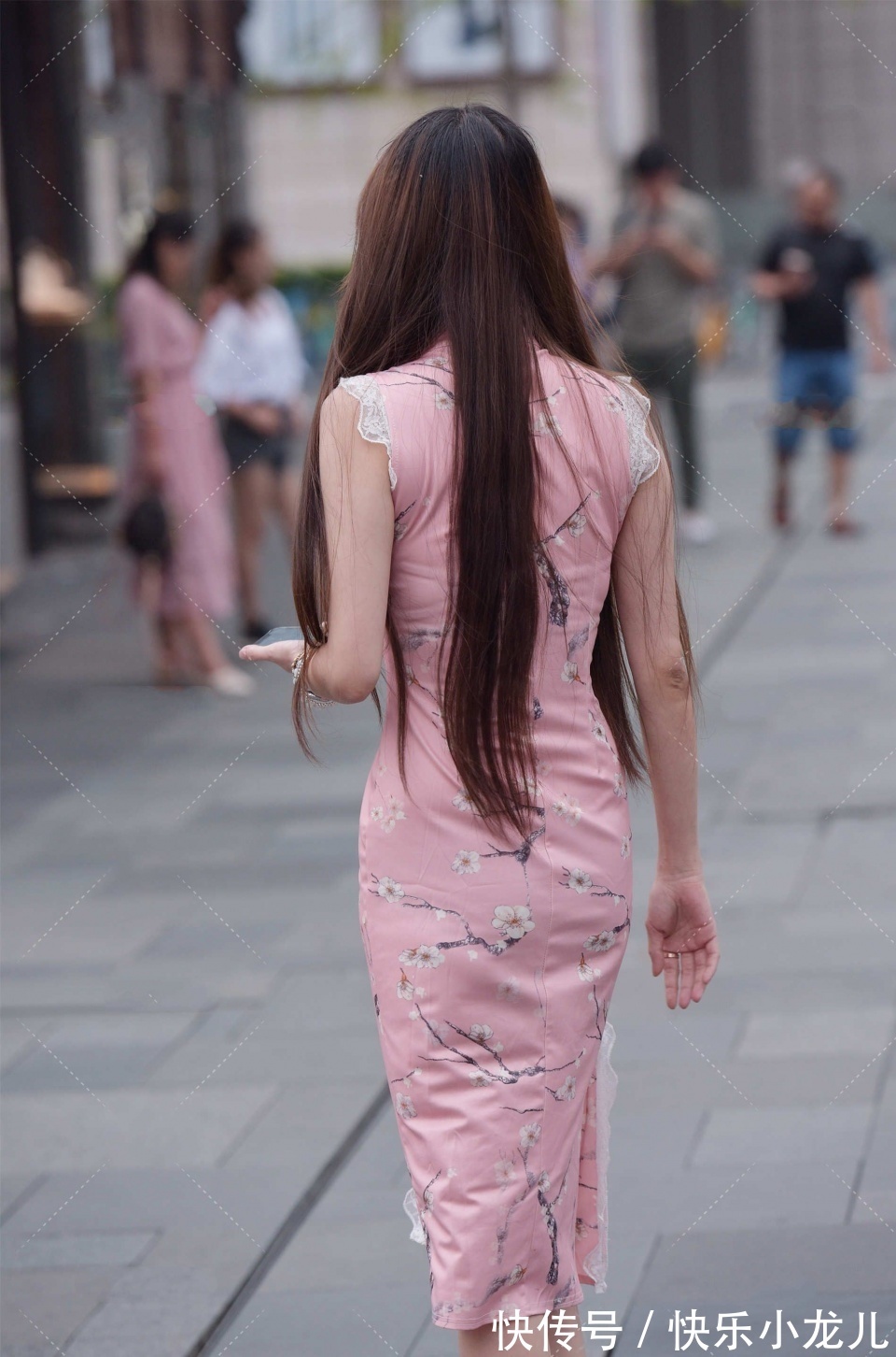 蕾丝|看了这个美女,我知道什么是女人了!女人味十足的穿搭,非常性感