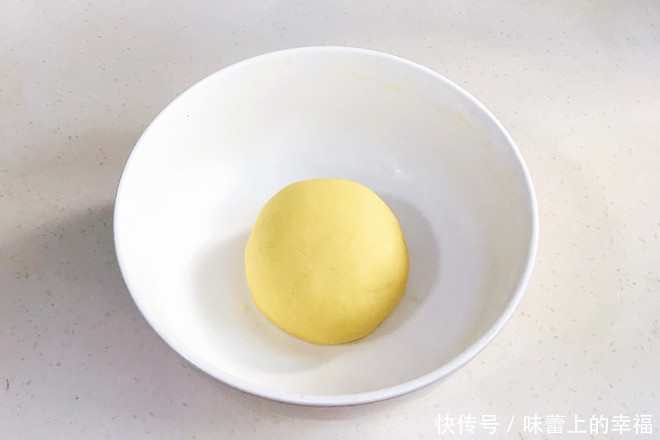 曲奇:3分钟教你学会小猪曲奇,孩子们看到小猪饼干都爱不释手了......