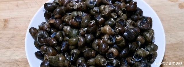 炒菜田螺要掌握这个诀窍,肉质鲜嫩,没有腥味,太好吃了