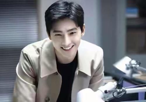 大林子|杨洋为陈清晨打call：继续加油 一直lucky