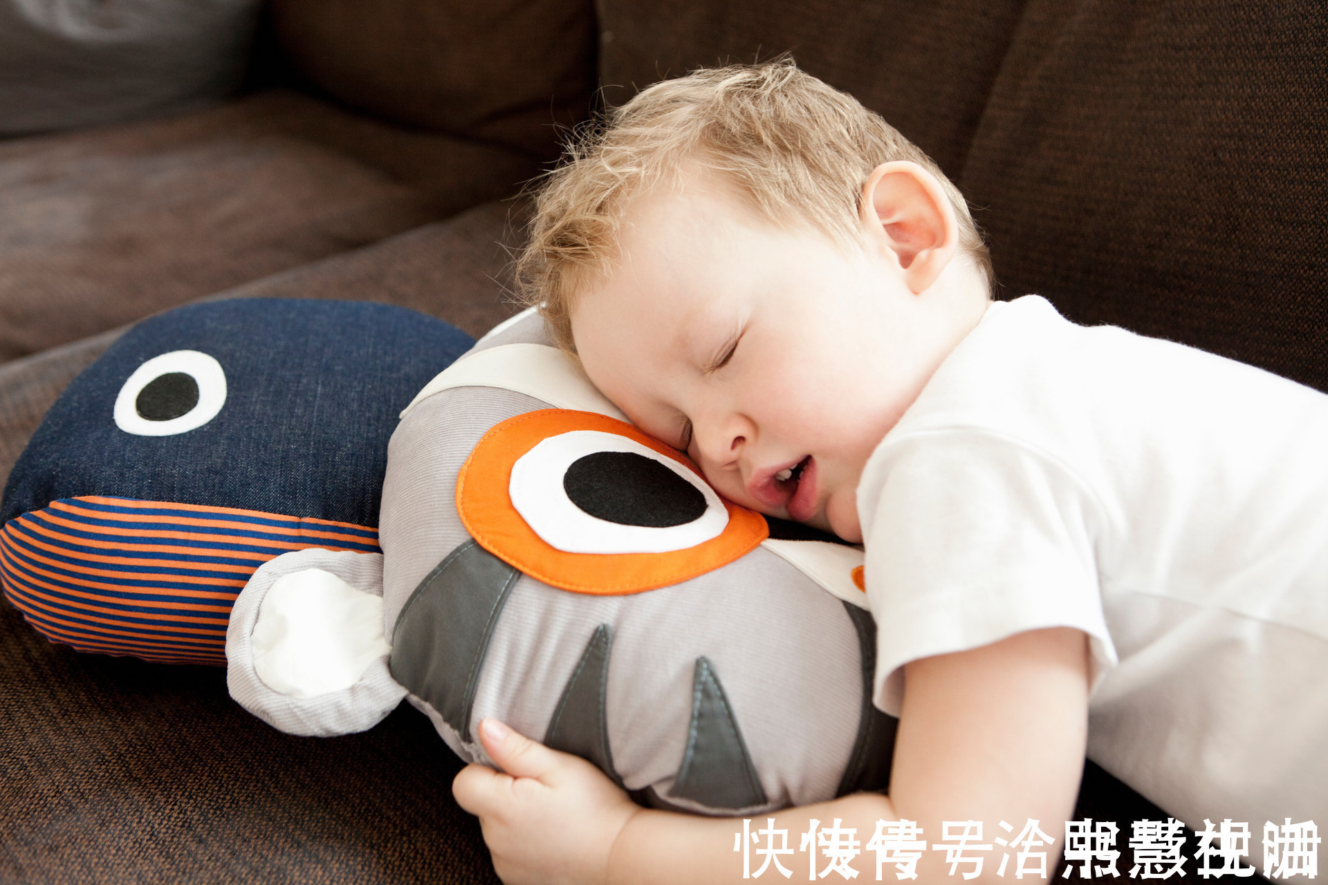 营养均衡|一岁之后多喝奶还是多“吃饭”主次要分清,吃对了娃才更健康